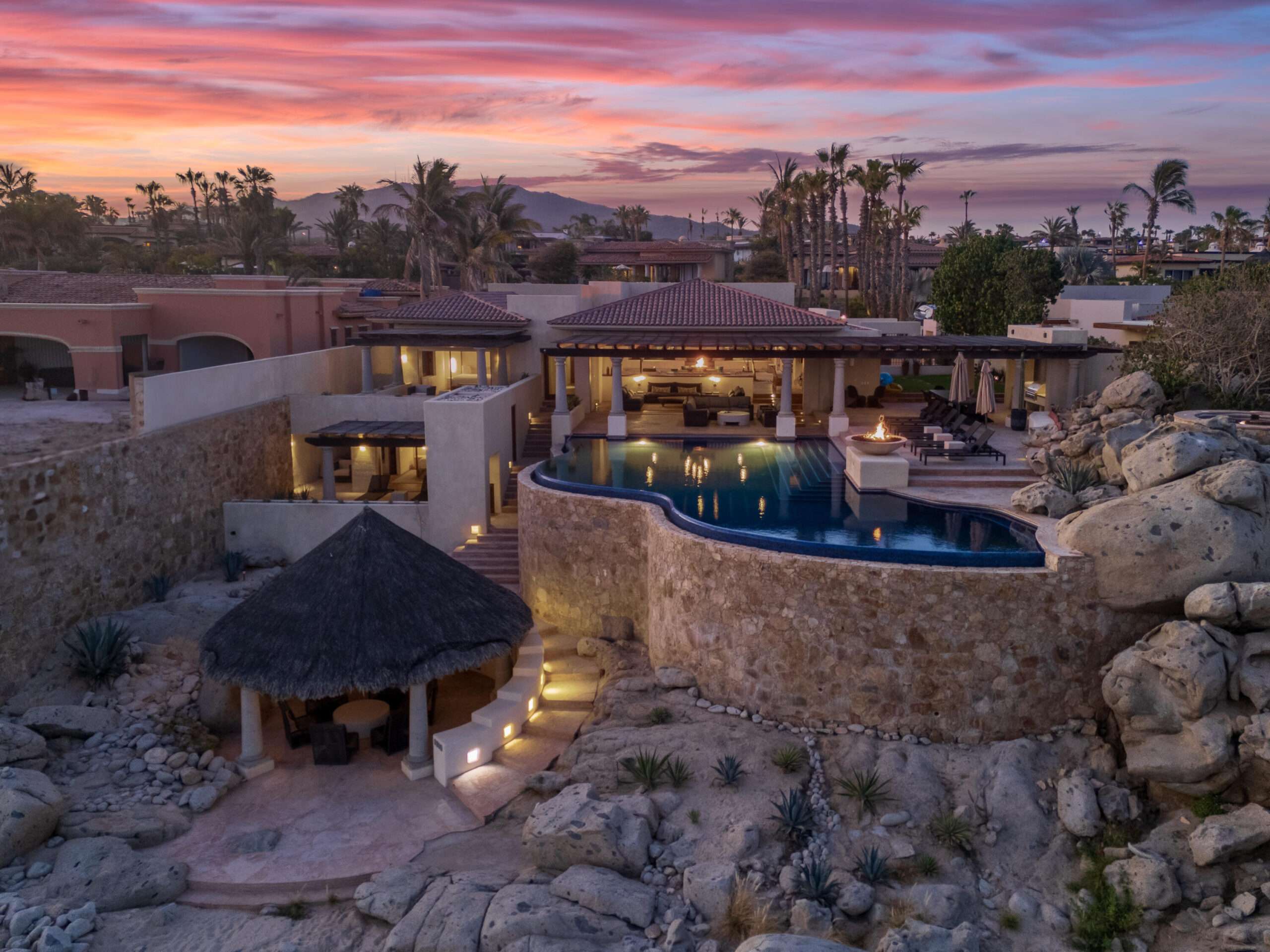 El Dorado Las Residencias Casa Buenaventura epitomizes oceanfront luxury, offering a serene retreat with sweeping – 203 Casa Buenaventura, Cabo Corridor, BS