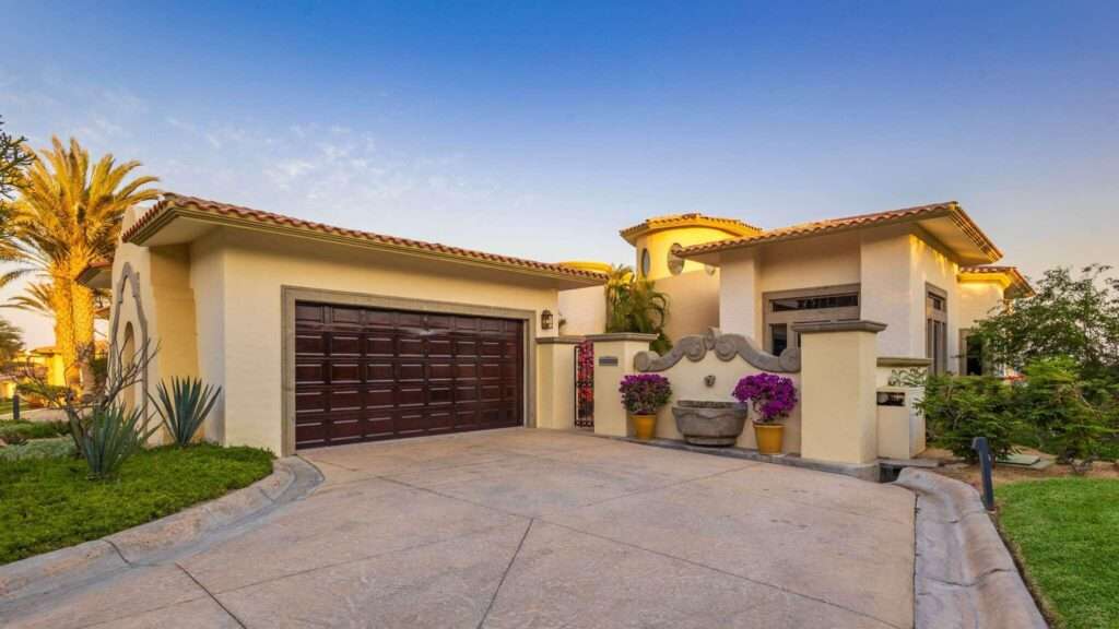 El Dorado Park Hyatt BACK ON THE MARKET!Experience exceptional oceanfront living in the prestigious, double gated community of Puerta del Sol, nestled within the world renowned Cabo del Sol master planned community.This beautifully maintained, fully furnished villa offers approximately 4,500 square feet of living space with 4 spacious bedrooms and 4 full bathrooms. Showcasing timeless original finishes that have been meticulously cared for, the home combines classic elegance with spectacular panoramic – Puerta Del Sol 11-Villa Cisne, Cabo Corridor, BS